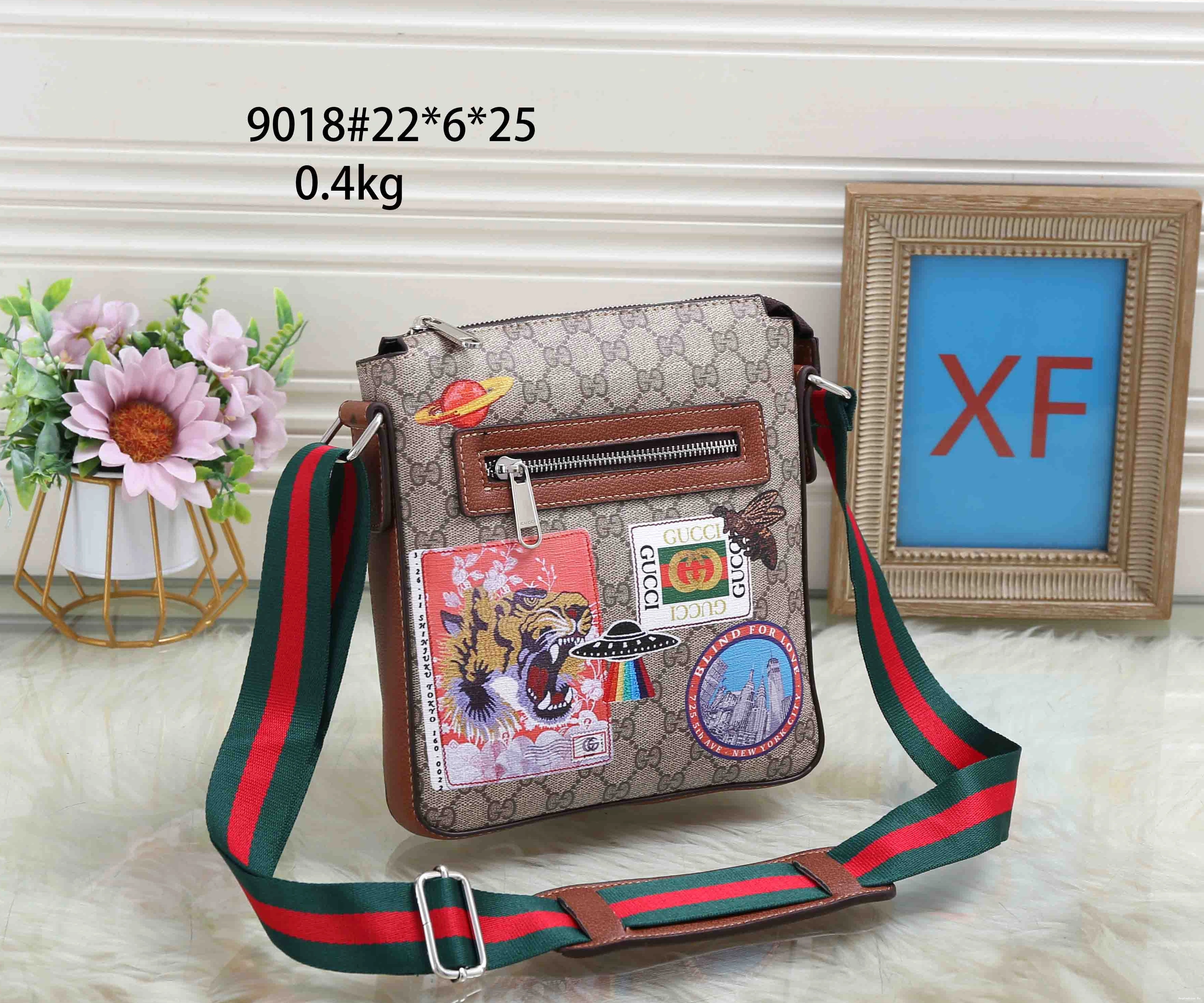 5956 Lightweight Bags Gucci Men For Messenger 1116